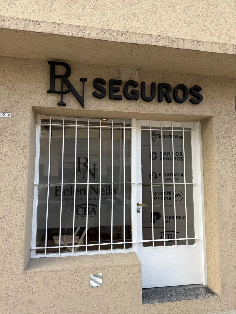 Logo corpóreo Seguros